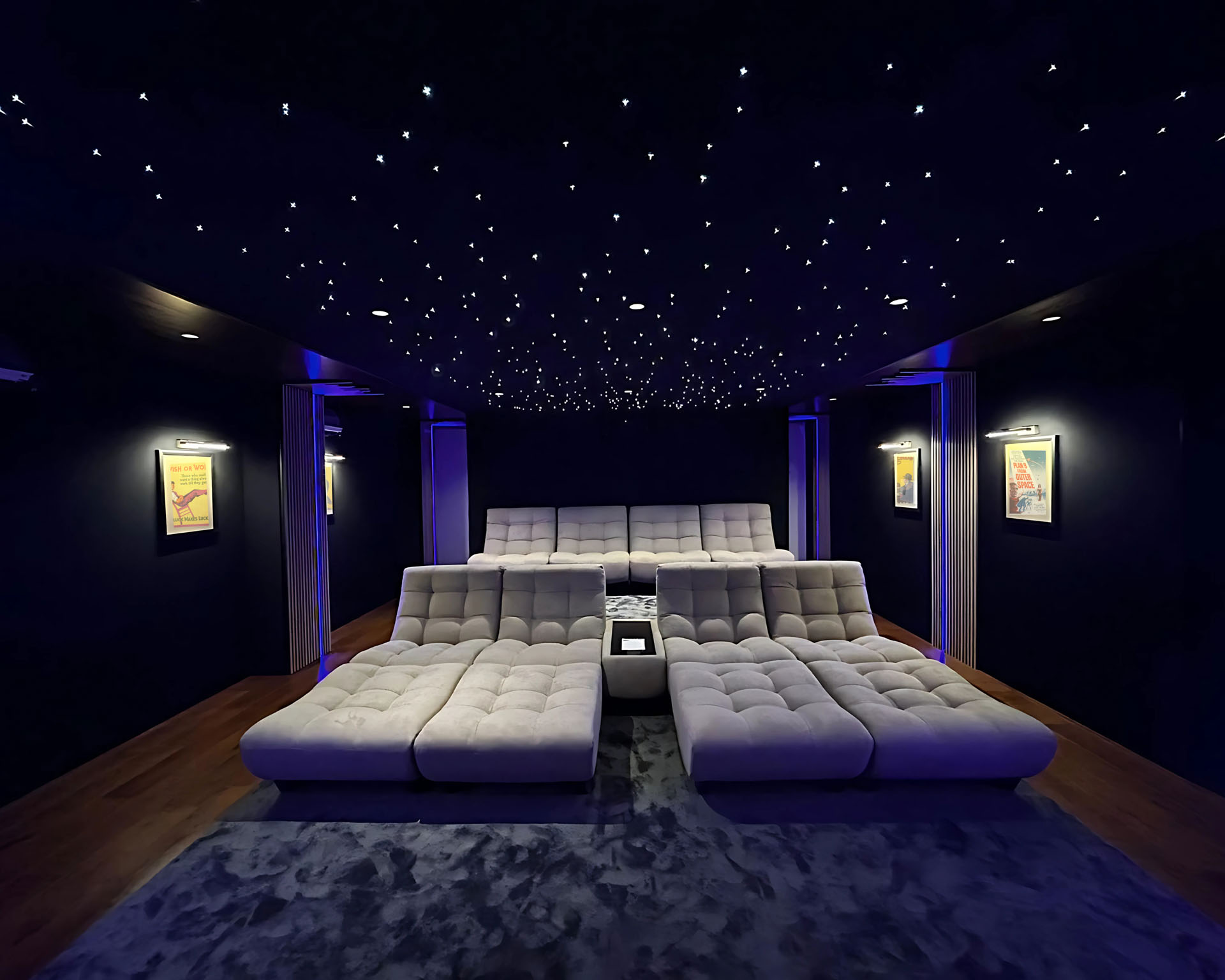Private cinema room in Saint-Tropez