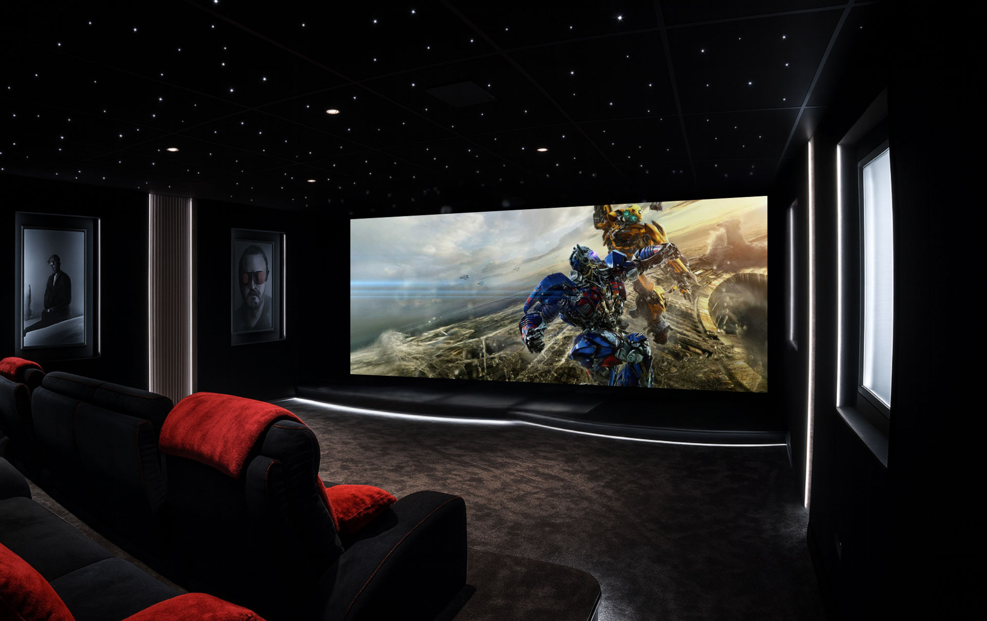 Écran Cinémascope de 4,80 m dans une salle de cinéma privée au Touquet
